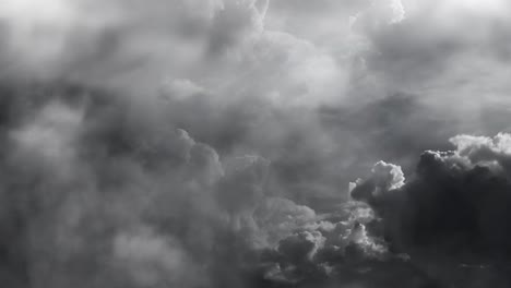 vista de un rayo que ocurre en el cielo, ultra hd