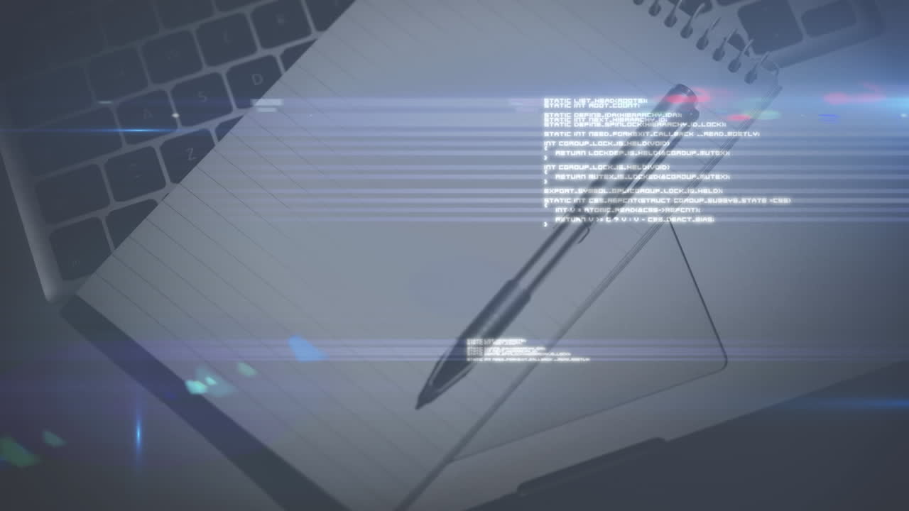 animación del procesamiento de datos en el cuaderno y el bolígrafo en el escritorio