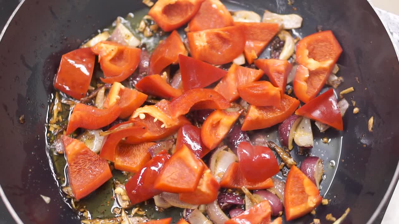 개진 은 고추와 양파를 팬에 는 것