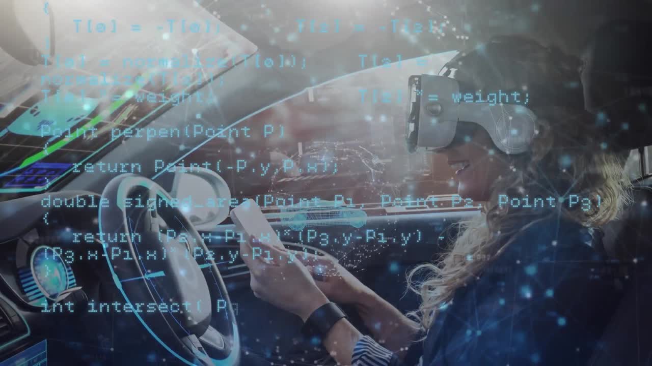 анимация обработки данных над улыбающейся кавказской женщиной с помощью vr-гарнитуры в машине