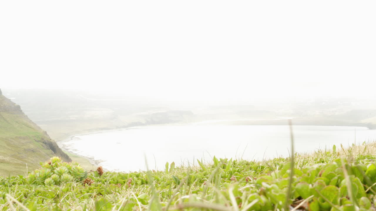 높은 절벽의 아이슬란드 자연 풍경 - 북쪽 westfjords의 산 - 정적 샷