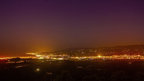 Timelapse-De-Transición-Desde-Medianoche-Hasta-El-Amanecer,-Mañana-Turbia-En-Málaga