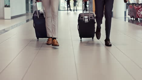 airport luggage, business people