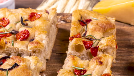 pan plano italiano casero - focaccia contorta