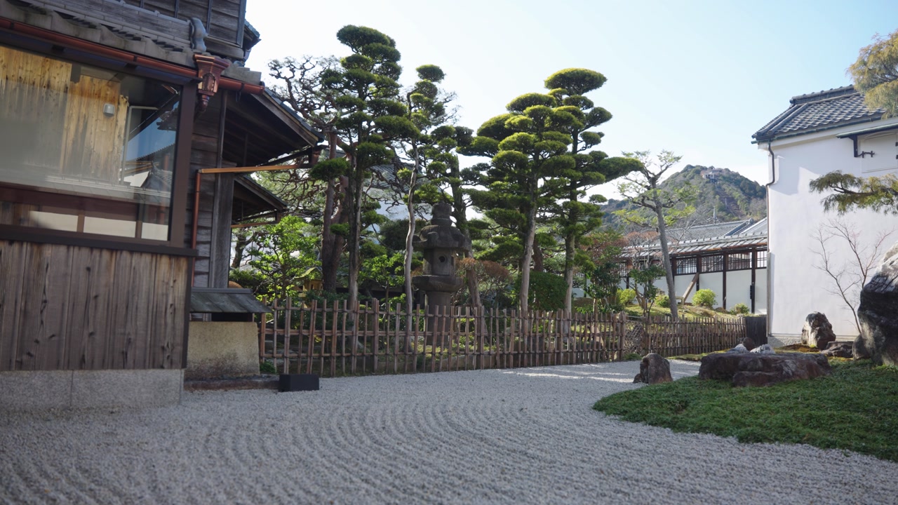 Japanese Dry Garden, Waves of Stone Racked into Patterns, Shiga Prefecture