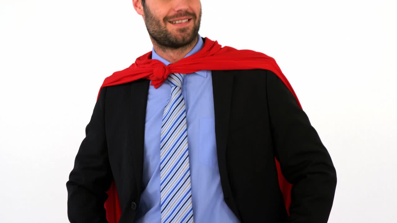 hombre de negocios fingiendo ser un superhéroe