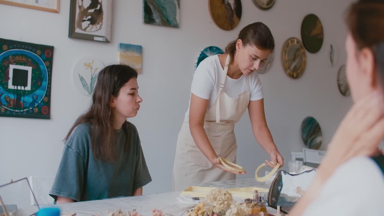 Art Class Instruction