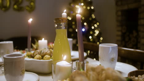 celebración de la víspera de año nuevo en la sala de estar.