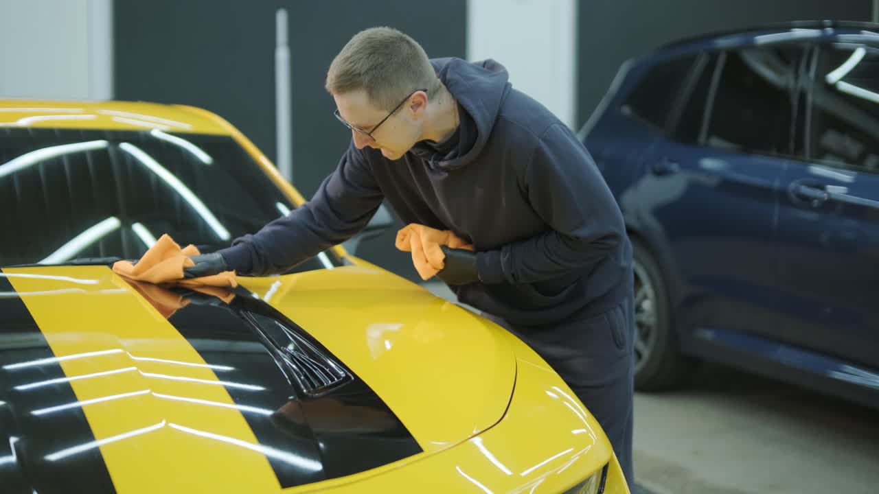 Professional Car Detailing – Washing, Ceramic Coating, and Interior Cleaning