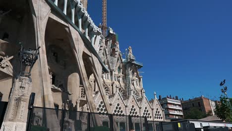 sagrada familia architecture detail