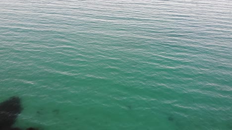 Playa-El-Coyote-Es-Un-Excelente-Lugar-Para-Practicar-Snorkel-Y-Kayak,-A-Solo-40-Kilómetros-De-La-Paz,-Bcs,-México