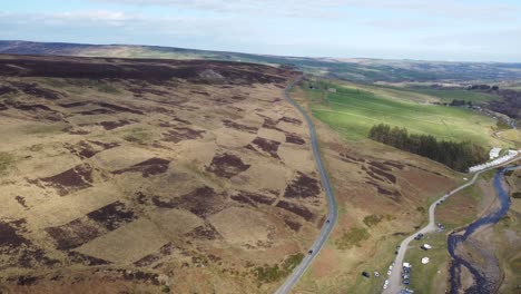 Panorámica-De-Drones-Sobre-El-Campo-Del-Condado-De-Durham-1