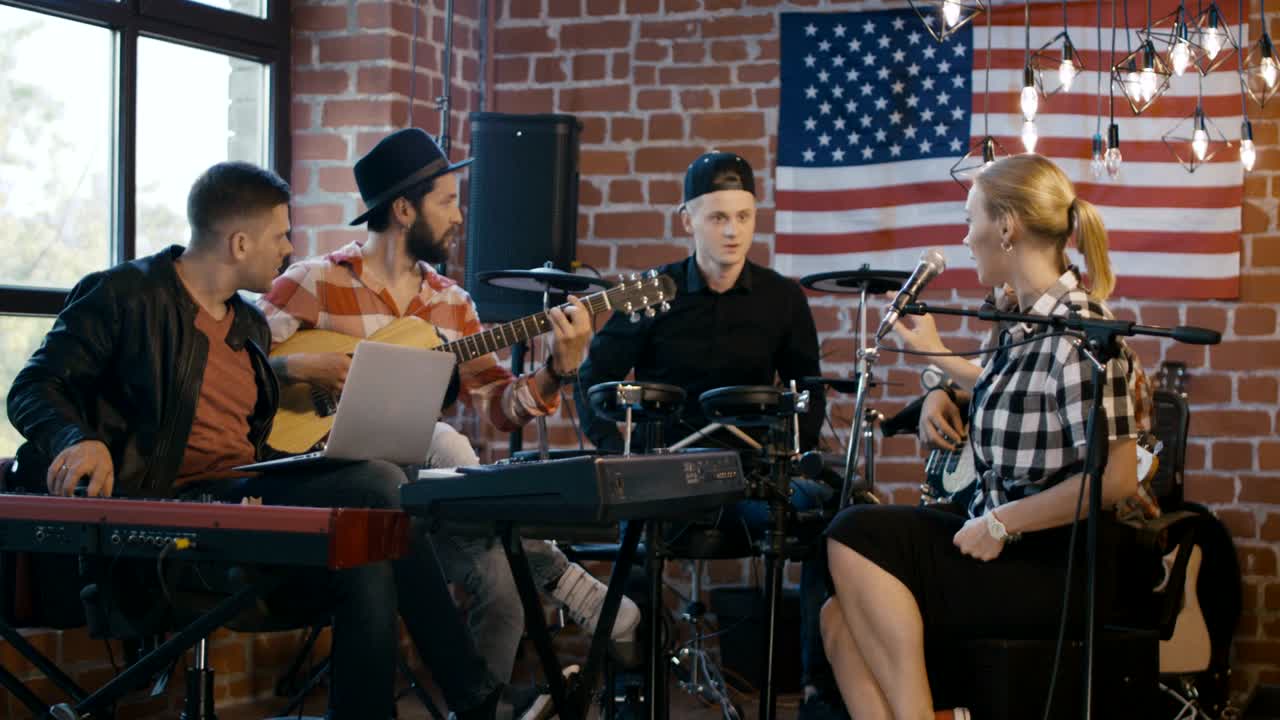 코워킹 가수와 음악가