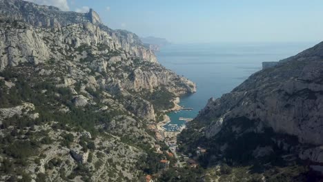 Aerial-Shot-Massif-of-the-Calanques,-de-Marseille,-overview-mountaintops,-National-Park,-Marceille-France