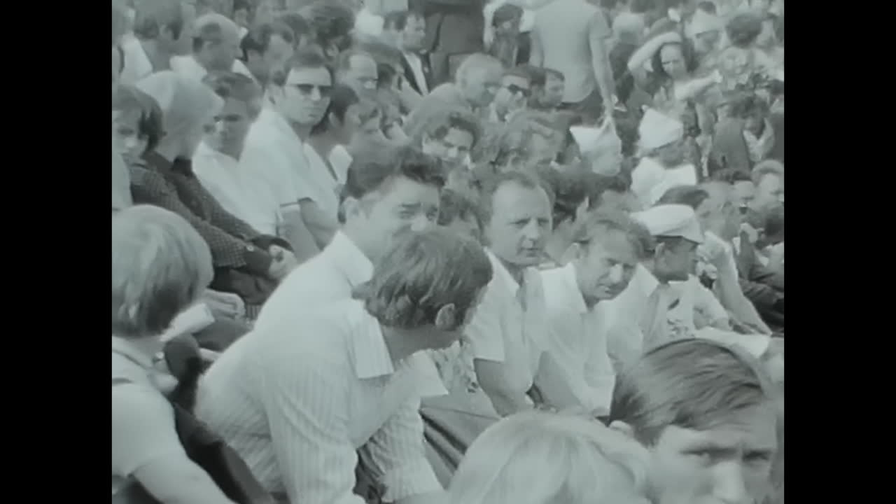 Horse Race Footage from the 1970s