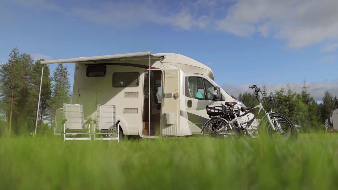 viajes de vacaciones en familia con caravana, viajes de vacaciones en autocaravana, vacaciones en caravana.