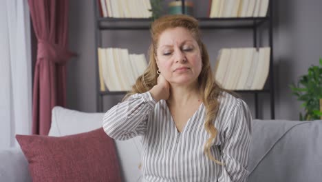 Mature-old-woman-with-neck-pain.