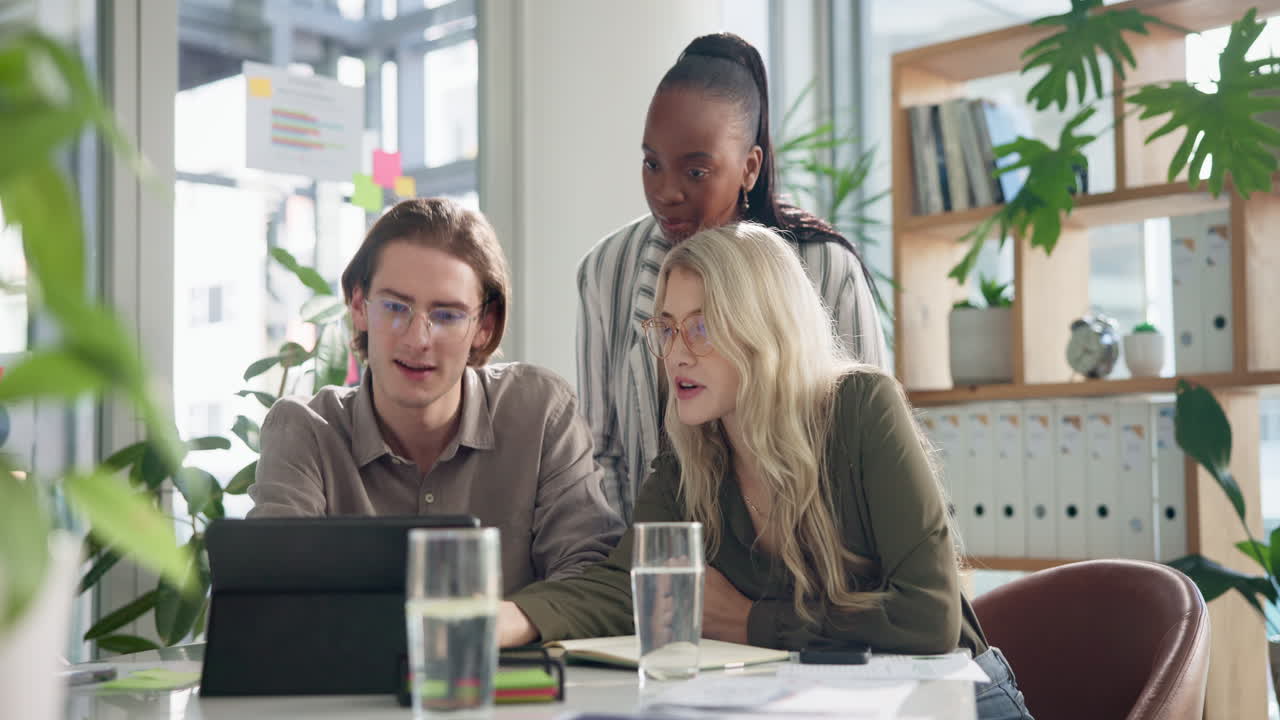 Business team collaborating in the office