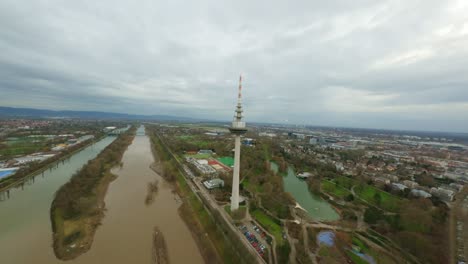 fpv drone footage in mannheim on the fernmeldeturm