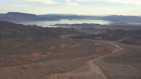 Suelo-Erosionado-Alrededor-Del-Lago-Mead-En-EE.UU.