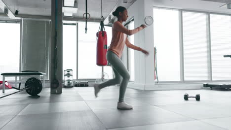 Mujer,-Gimnasio-O-Estocada-En-Entrenamiento-Físico