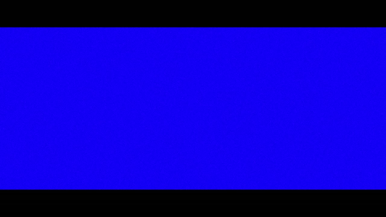 복사 공간과 함께 파란색 배경 위에 글리치 효과의 디지털 애니메이션