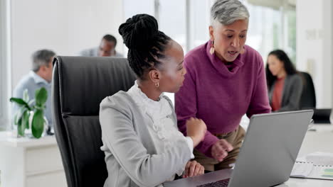 Laptop,-Coaching-Und-Mentor-Mit-Geschäftsleuten