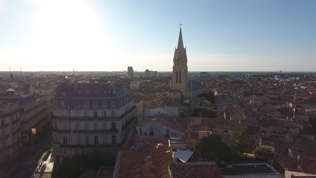 Montpellier Ecusson. Vista aérea en un día soleado, Francia.