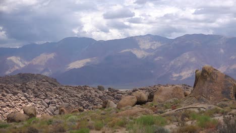 Beautiful-time-lapse-of-clouds-moving-over-the-Sierra-Nevada-range-and-White-Mountains-near-Lone-Pine-California