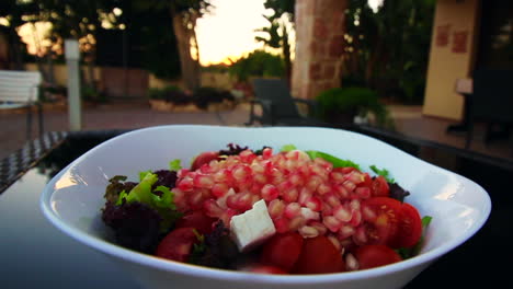 ensalada de granada al atardecer