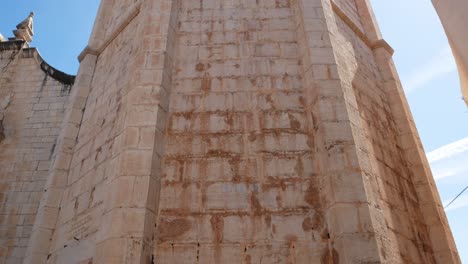 Glockenturm-Der-Kirche-San-Juan-Bautista-In-Alcalá-De-Xivert