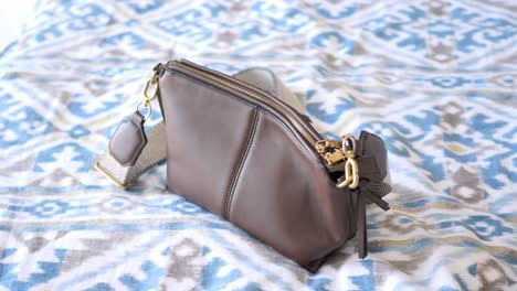 brown leather crossbody bag