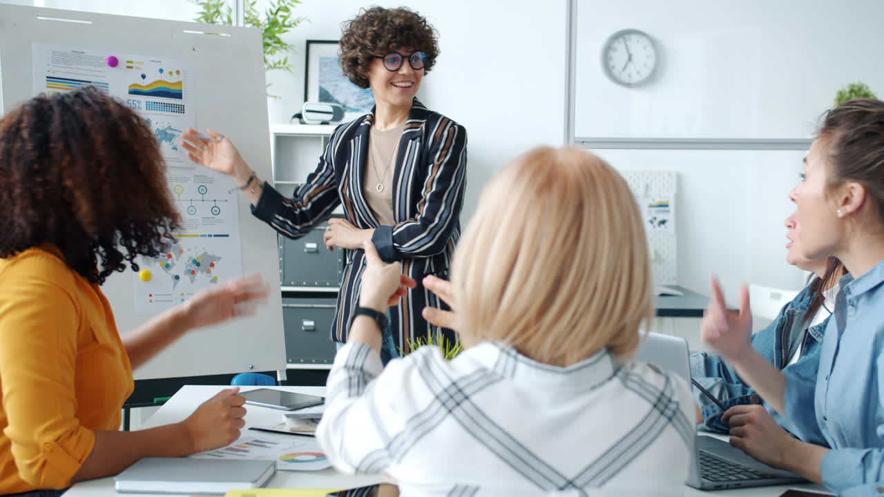 reunión de negocios y presentación