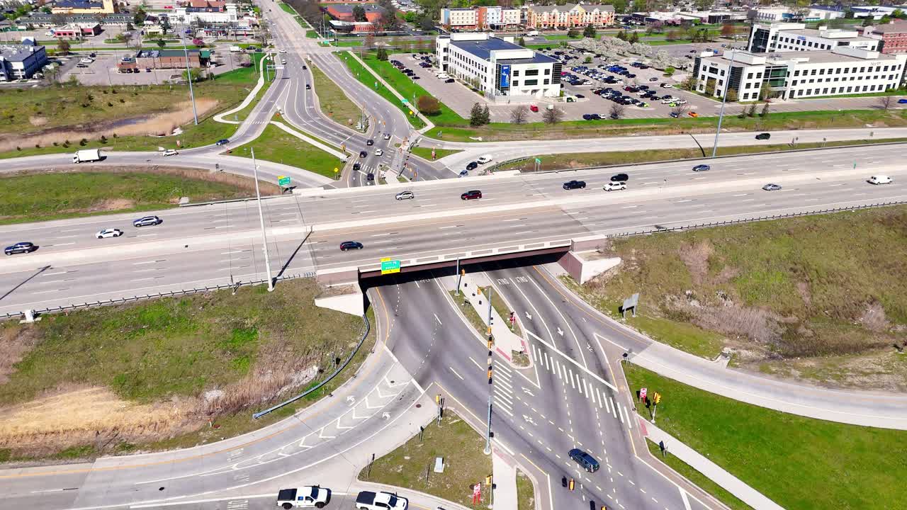 Diverging diamond interchange on I-75 and 14 Mile Road, Madison Heights, Michigan, USA
