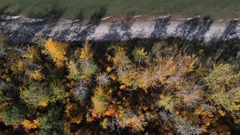 Top-down-aerial-view-of-Buffalo-lake's-shoreline