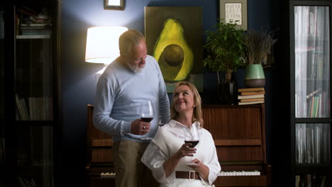 couple drinking wine at home