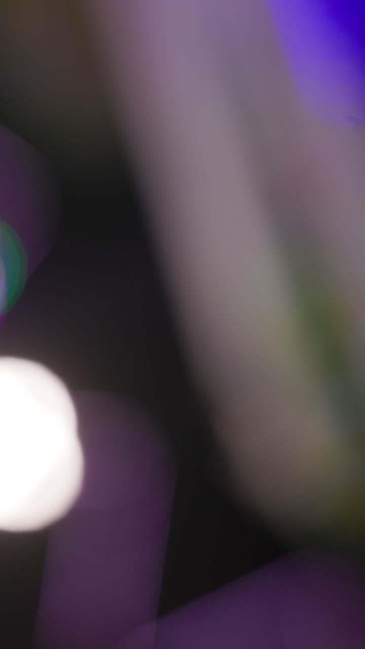 luces fuera de foco luces coloridas en la feria