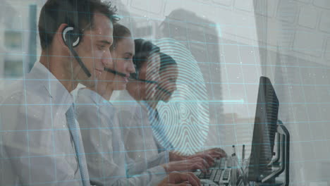 video in hd di uomini d'affari che lavorano in un call center.