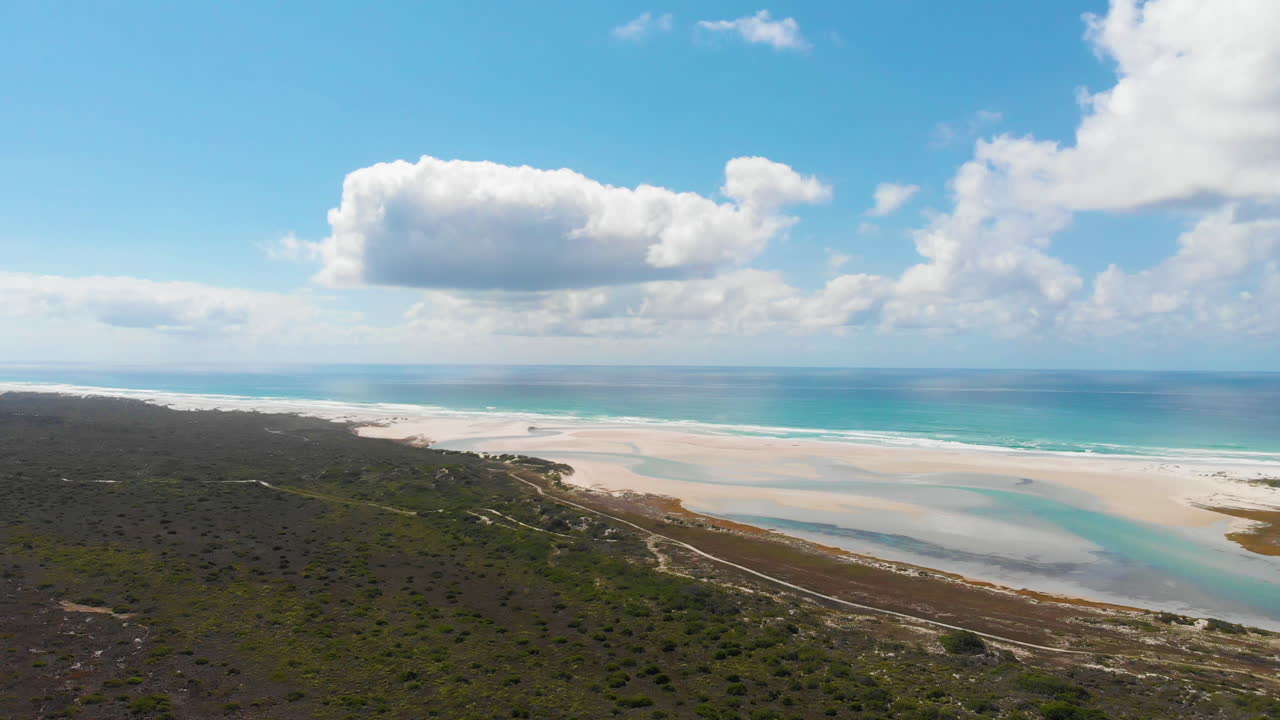 남쪽 케이프 해안에 있는 데 몬드 강 입구