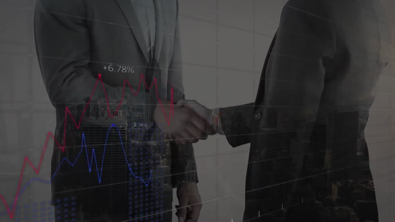 ビジネスマンの握手の上に表示されるデータ処理のアニメーション