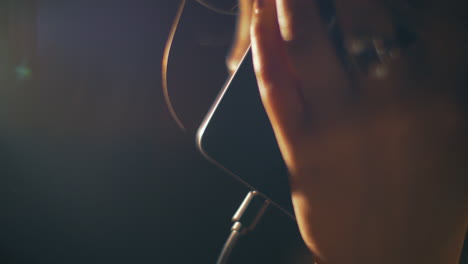 Woman-talking-on-charging-cell