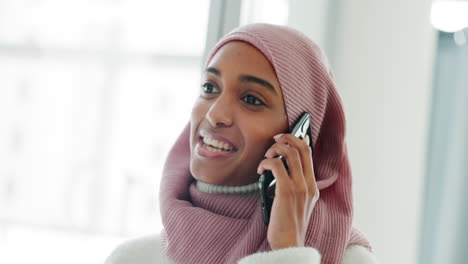 Telefonanrufkommunikation-Eines-Islamischen-Muslimischen-Mädchens