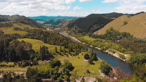 amazing panorama view on the whanganui river road, aramoana viewpoint