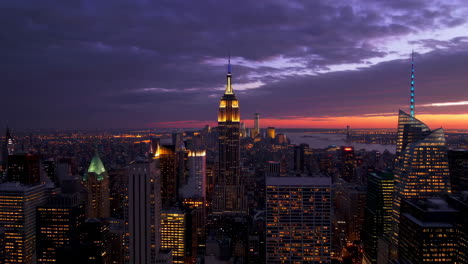 new york city skyline at sunset