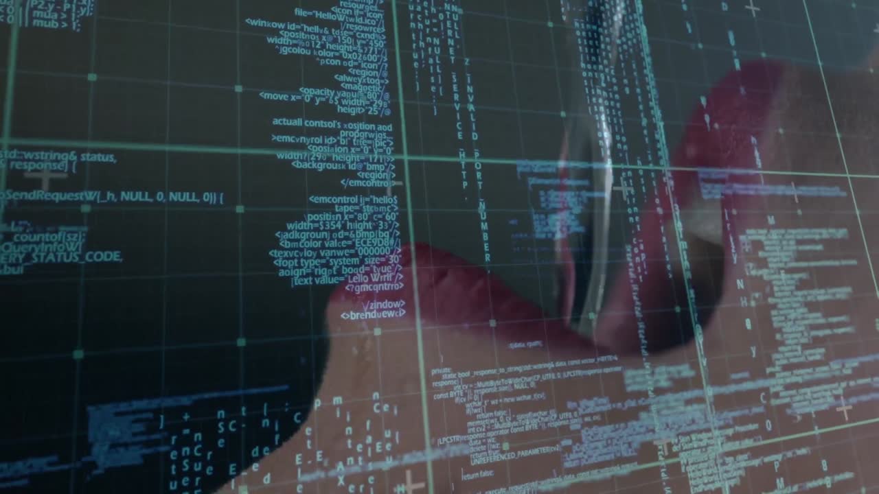 animación de procesamiento de datos sobre los labios de una mujer caucásica bebiendo agua