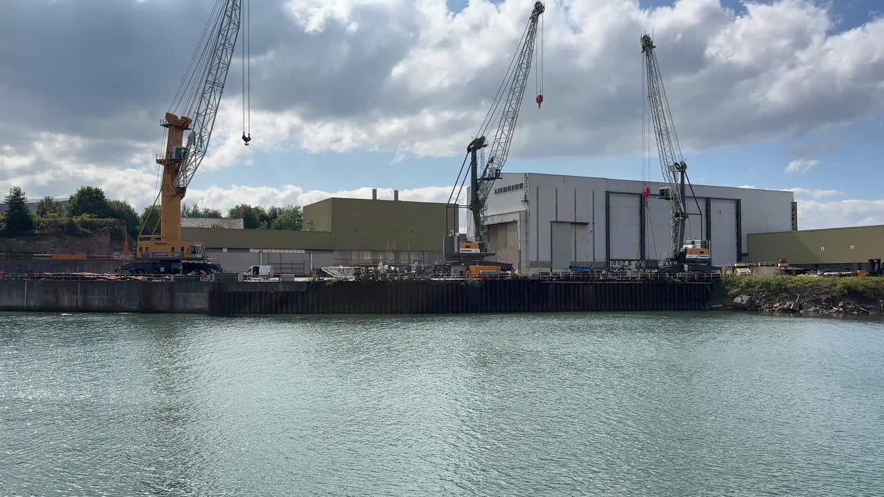 Sunderland river wear north east england docks cranes factory wearside england uk