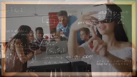 ecuaciones matemáticas flotando contra una chica caucásica que lleva auriculares vr en la escuela primaria
