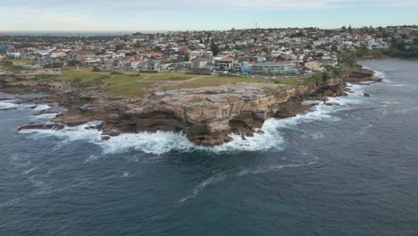 Moderne-Wohnimmobilien-Am-Wasser-In-Einem-Vorort-Von-Sydney