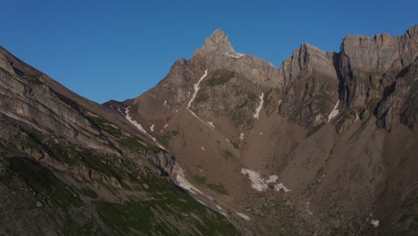 阿拉維斯山脈的岩石山峰, 法國阿爾卑斯山