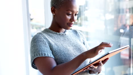 Business-woman-and-office-research-on-tablet